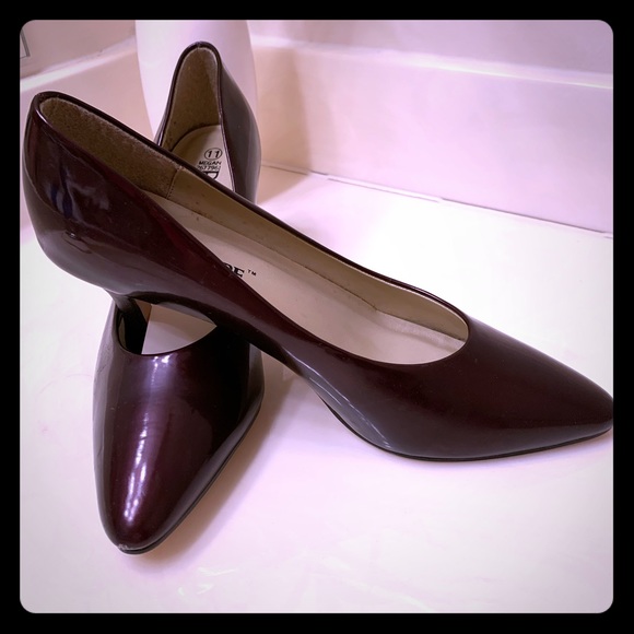 Shoes Ladies Shoes Size 11 Burgundy Nwt Poshmark